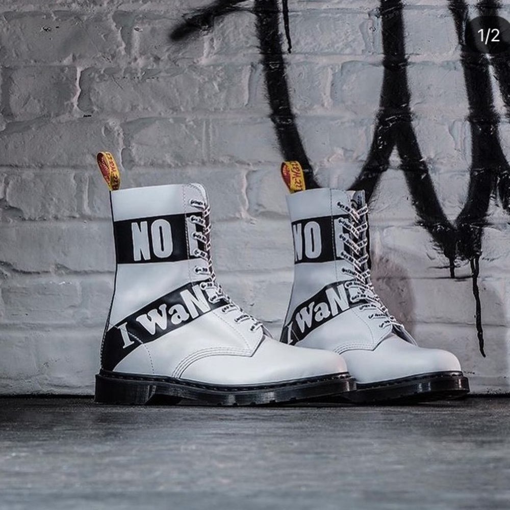 Dr. Martens x Sex Pistols 1460 Smooth Leather
